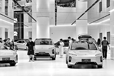 汽車銷量節(jié)節(jié)攀升，背后原因解析