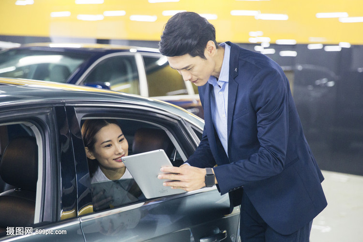 試乘之旅中的信任與選擇 揭秘二手汽車銷售的藝術(shù)